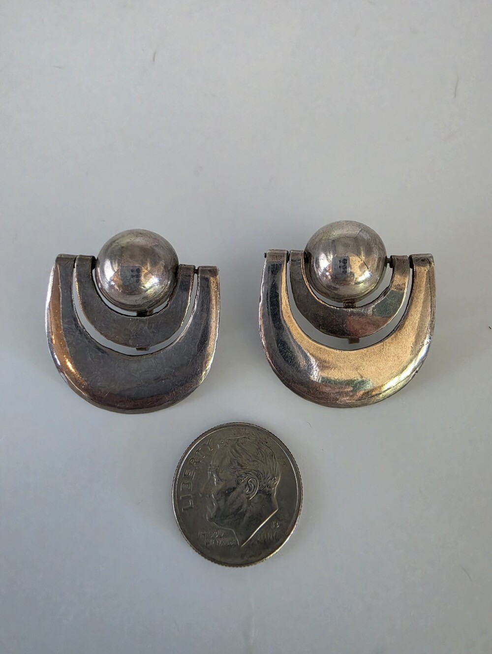 "Mexico Silver" Antique Modernist Earrings - Picture 11 of 12